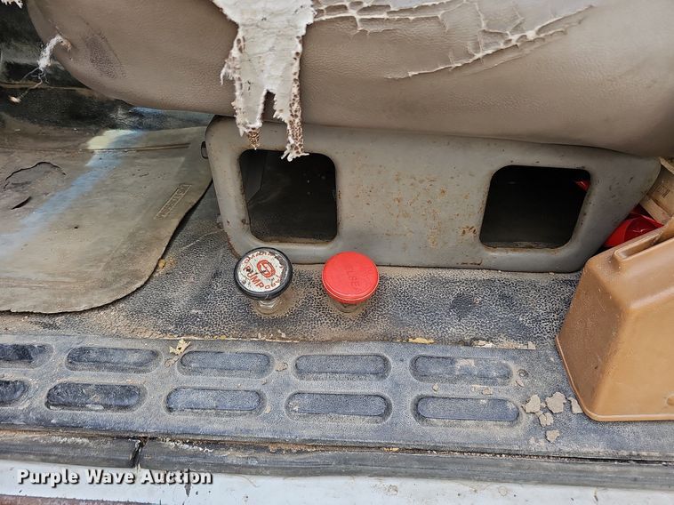 image for item DO4310 1991 GMC TopKick SL  dump flatbed truck