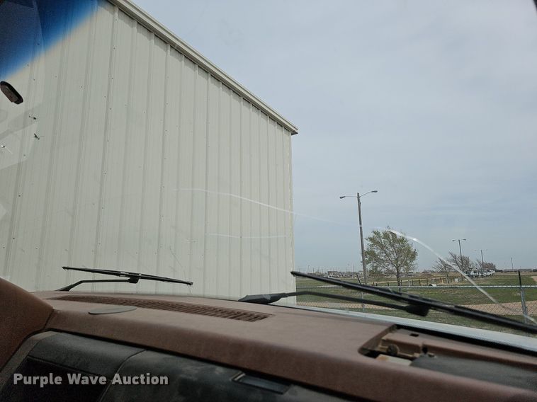 image for item DO4310 1991 GMC TopKick SL  dump flatbed truck