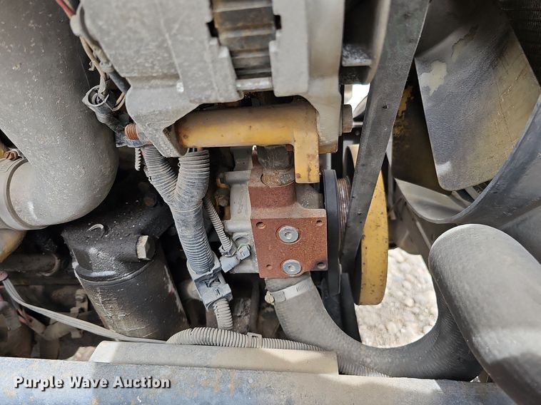 image for item DO4310 1991 GMC TopKick SL  dump flatbed truck