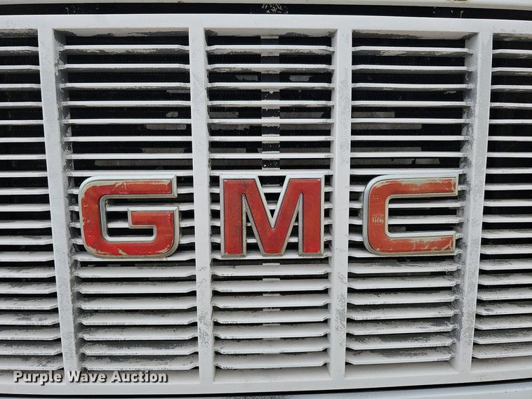 image for item DO4310 1991 GMC TopKick SL  dump flatbed truck