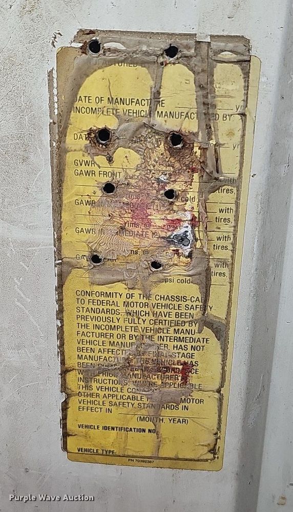 image for item DO4310 1991 GMC TopKick SL  dump flatbed truck