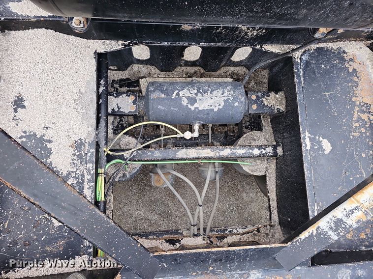 image for item DO4351 2011 Cross Country TRA/REM  bottom dump trailer