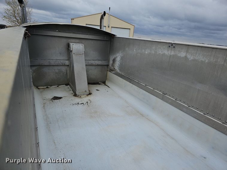 image for item DO4352 2007 Freightliner Classic XL  dump truck