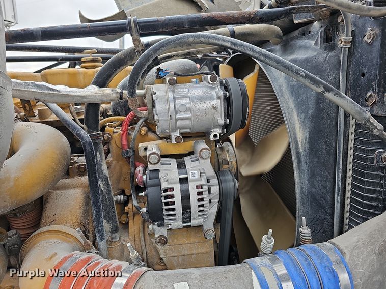 image for item DO4352 2007 Freightliner Classic XL  dump truck