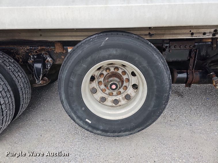 image for item DO4352 2007 Freightliner Classic XL  dump truck