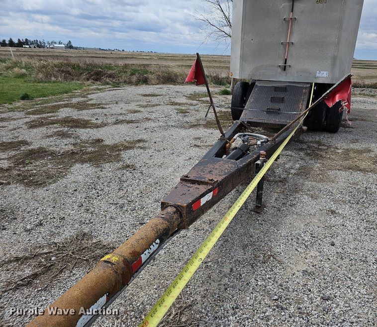 image for item DO4353 2008 Cornhusker 800R-81007-732  end dump pup trailer