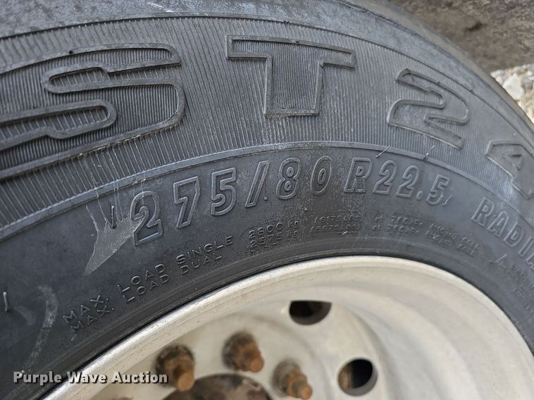 image for item DO4353 2008 Cornhusker 800R-81007-732  end dump pup trailer