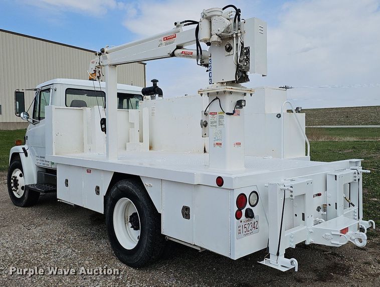 image for item DO4359 2003 Freightliner FL60  utility / service truck