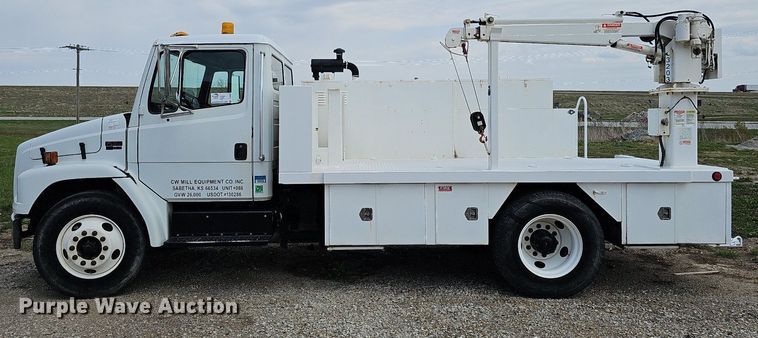 image for item DO4359 2003 Freightliner FL60  utility / service truck