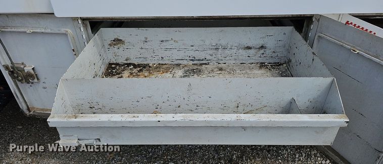 image for item DO4359 2003 Freightliner FL60  utility / service truck