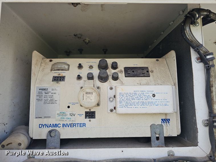 image for item DO4359 2003 Freightliner FL60  utility / service truck