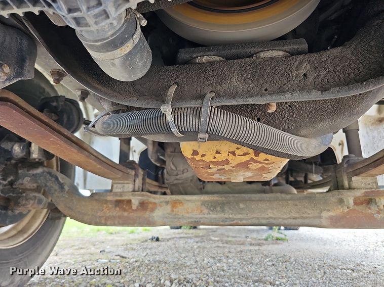 image for item DO4359 2003 Freightliner FL60  utility / service truck