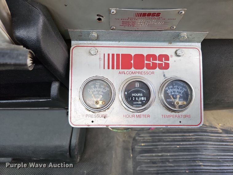 image for item DO4359 2003 Freightliner FL60  utility / service truck