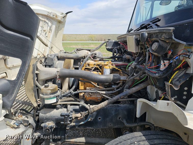 image for item DO4359 2003 Freightliner FL60  utility / service truck