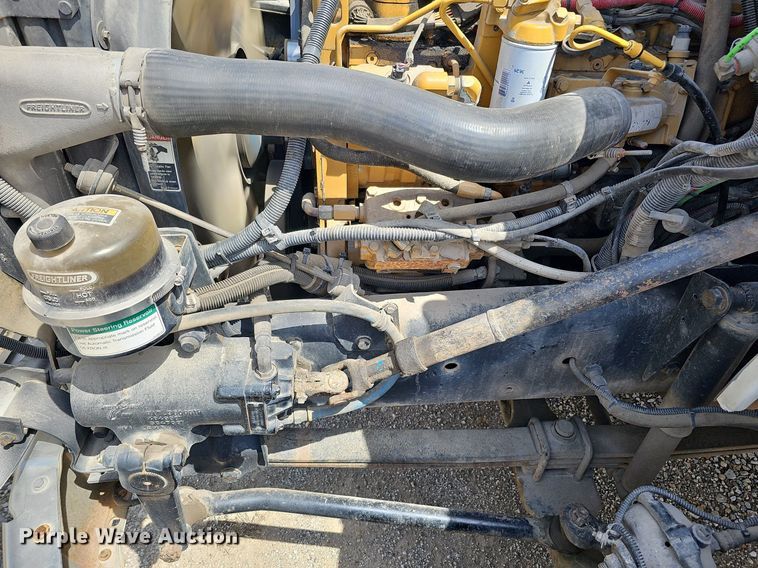 image for item DO4359 2003 Freightliner FL60  utility / service truck