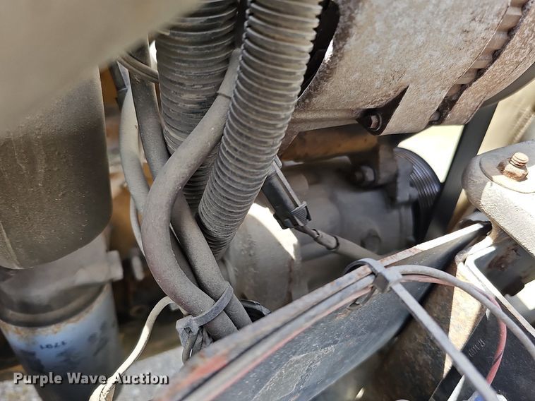 image for item DO4359 2003 Freightliner FL60  utility / service truck