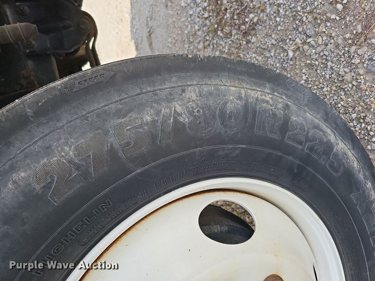 image for item DO4359 2003 Freightliner FL60  utility / service truck