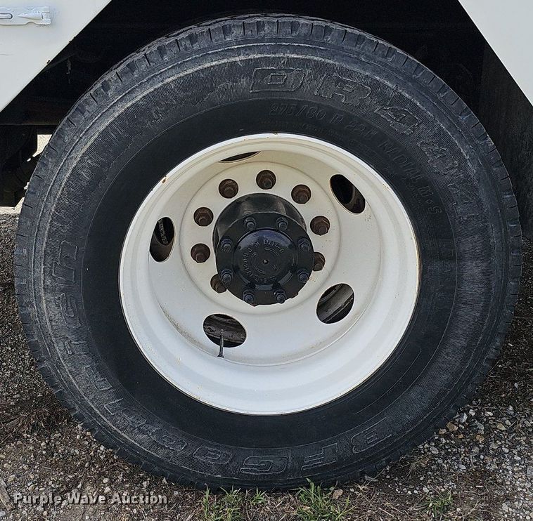 image for item DO4359 2003 Freightliner FL60  utility / service truck