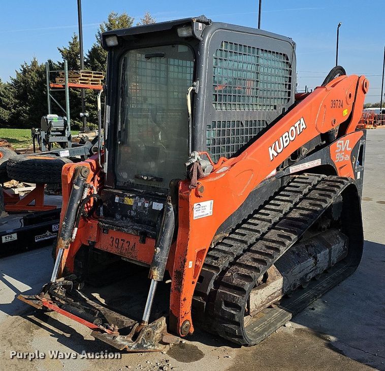image for item DO4365 2018 Kubota SVL95-2S  tracked skid steer loader
