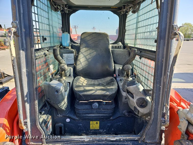 image for item DO4365 2018 Kubota SVL95-2S  tracked skid steer loader