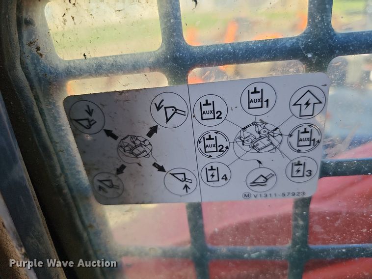 image for item DO4365 2018 Kubota SVL95-2S  tracked skid steer loader