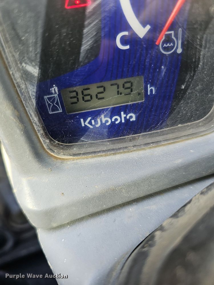 image for item DO4365 2018 Kubota SVL95-2S  tracked skid steer loader