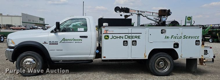 image for item DO4367 2016 Dodge Ram 5500HD  utility / service truck