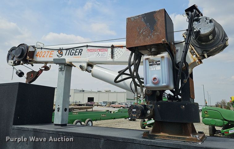 image for item DO4367 2016 Dodge Ram 5500HD  utility / service truck