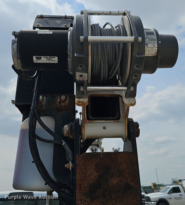 image for item DO4367 2016 Dodge Ram 5500HD  utility / service truck