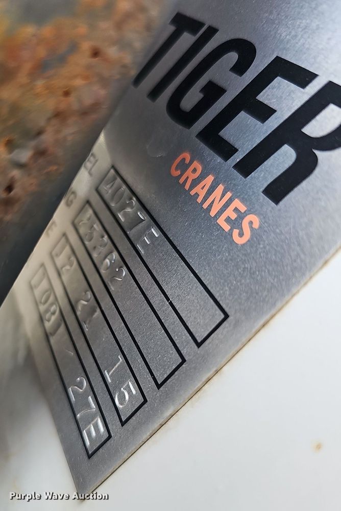 image for item DO4367 2016 Dodge Ram 5500HD  utility / service truck