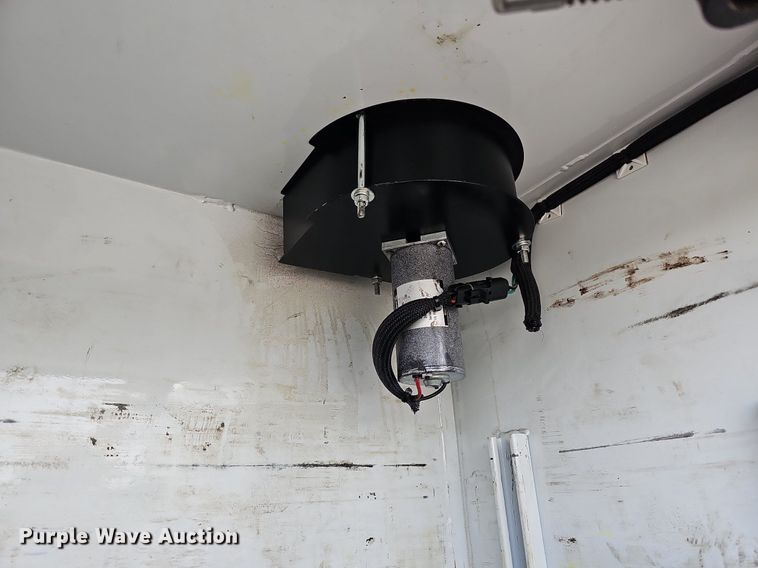 image for item DO4367 2016 Dodge Ram 5500HD  utility / service truck