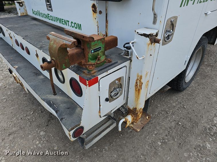 image for item DO4367 2016 Dodge Ram 5500HD  utility / service truck