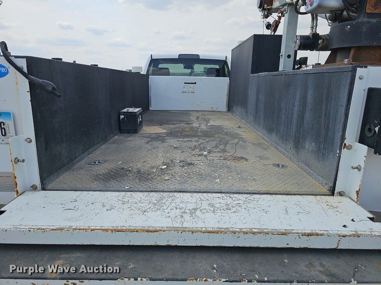 image for item DO4367 2016 Dodge Ram 5500HD  utility / service truck