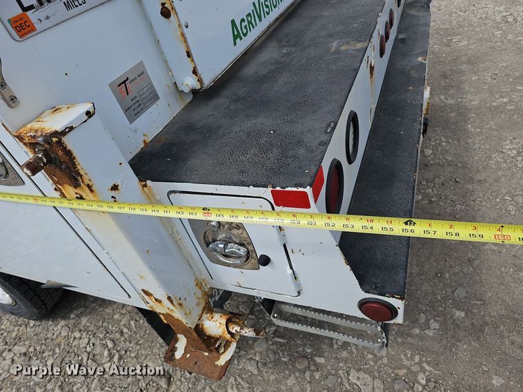 image for item DO4367 2016 Dodge Ram 5500HD  utility / service truck