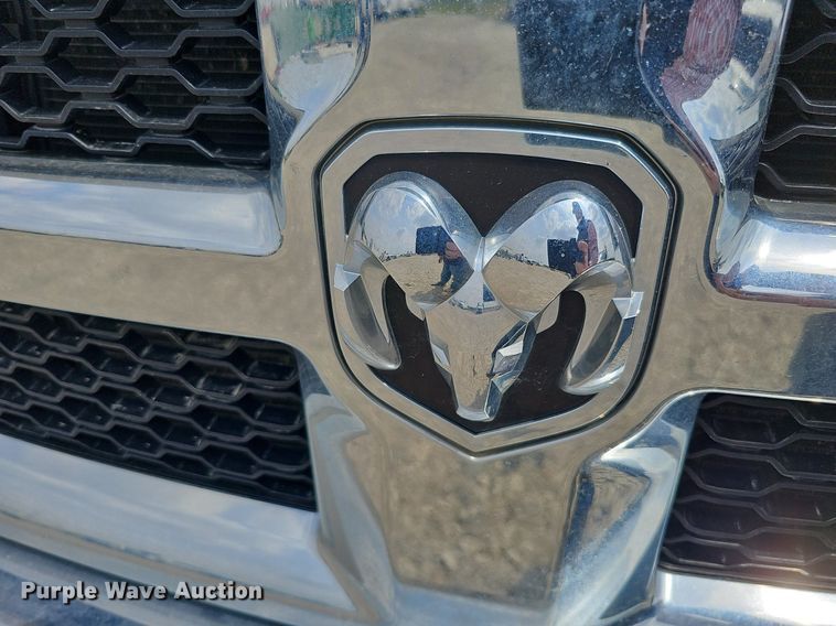 image for item DO4367 2016 Dodge Ram 5500HD  utility / service truck