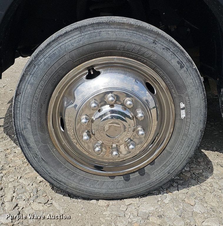 image for item DO4367 2016 Dodge Ram 5500HD  utility / service truck