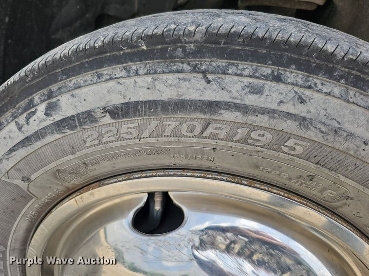 image for item DO4367 2016 Dodge Ram 5500HD  utility / service truck