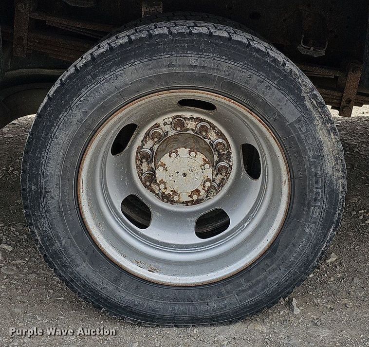 image for item DO4367 2016 Dodge Ram 5500HD  utility / service truck