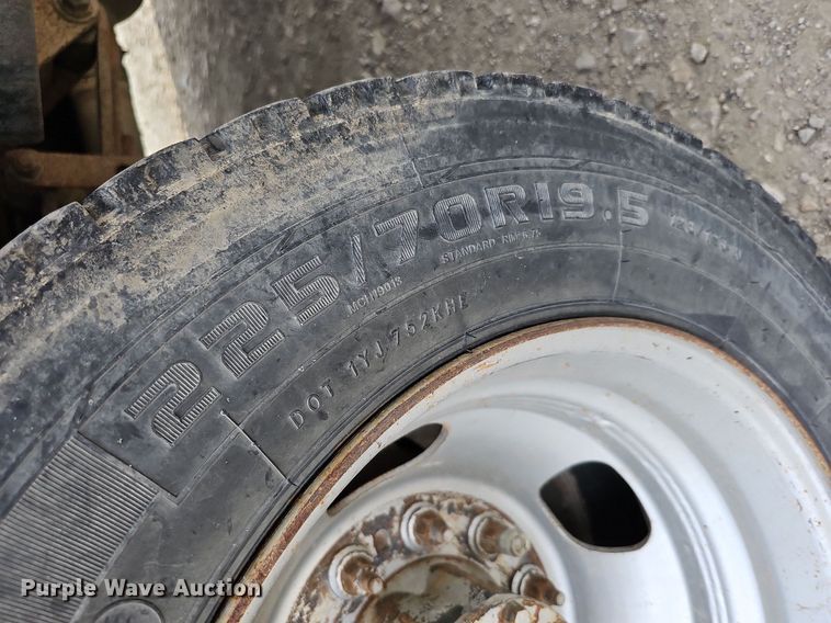 image for item DO4367 2016 Dodge Ram 5500HD  utility / service truck