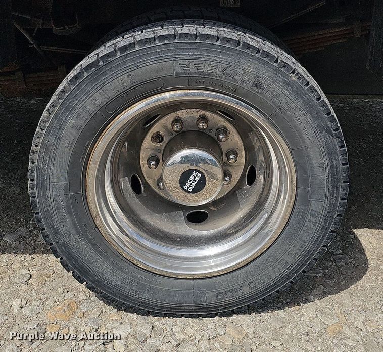 image for item DO4367 2016 Dodge Ram 5500HD  utility / service truck