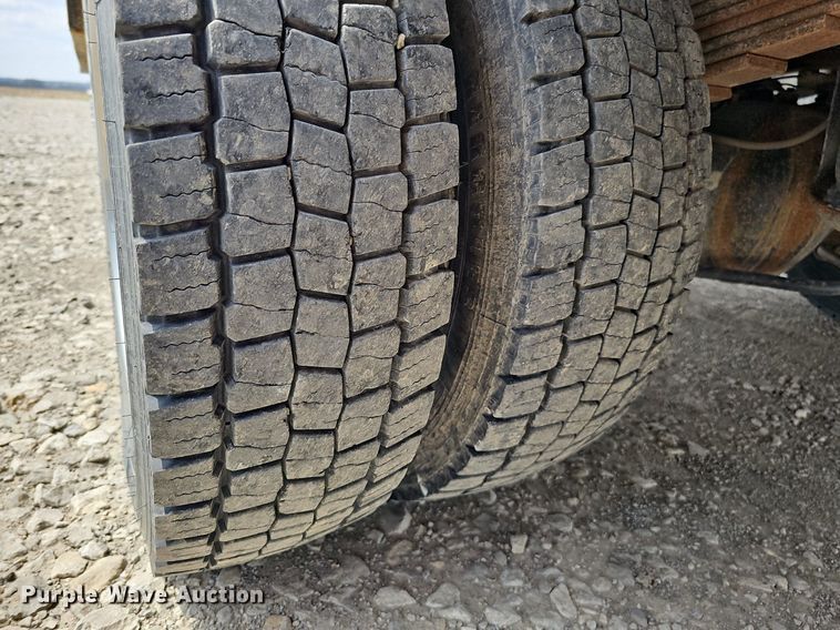 image for item DO4367 2016 Dodge Ram 5500HD  utility / service truck