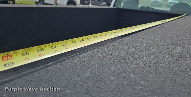 image for item DO4368 2005 Ford F250 Super Duty XL  utility bed pickup truck