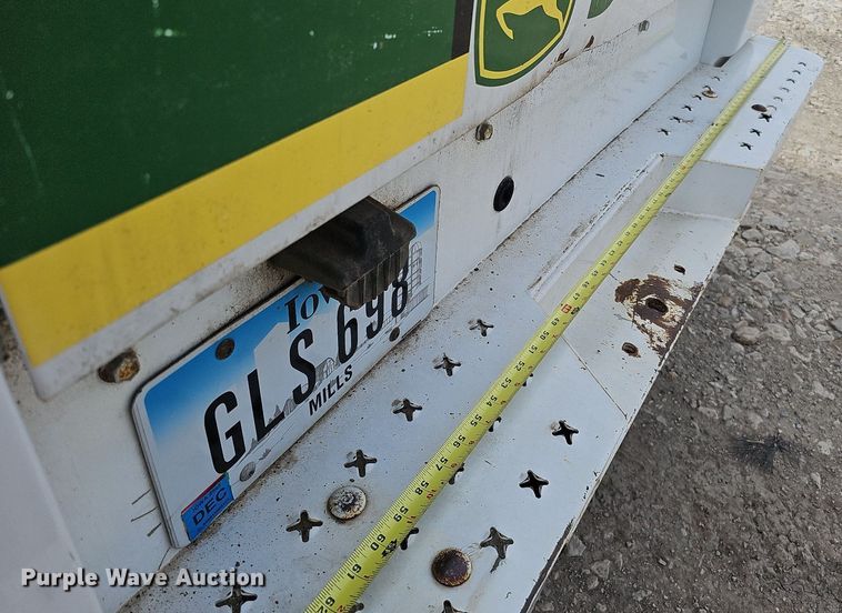 image for item DO4368 2005 Ford F250 Super Duty XL  utility bed pickup truck