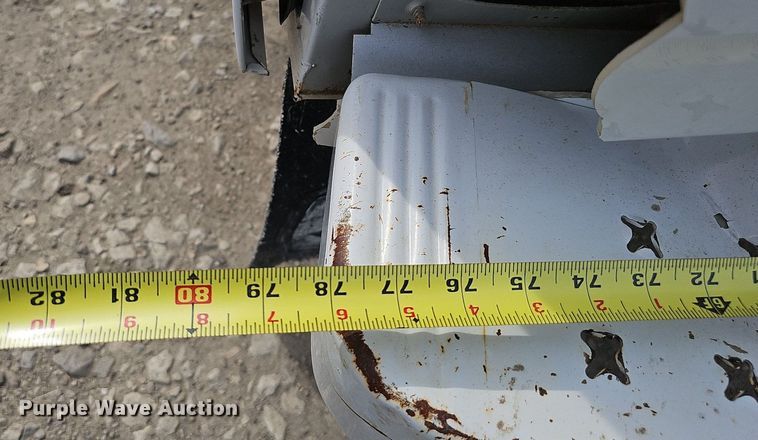 image for item DO4368 2005 Ford F250 Super Duty XL  utility bed pickup truck