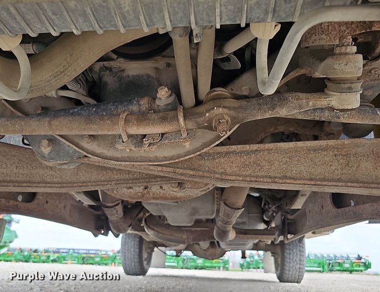 image for item DO4368 2005 Ford F250 Super Duty XL  utility bed pickup truck