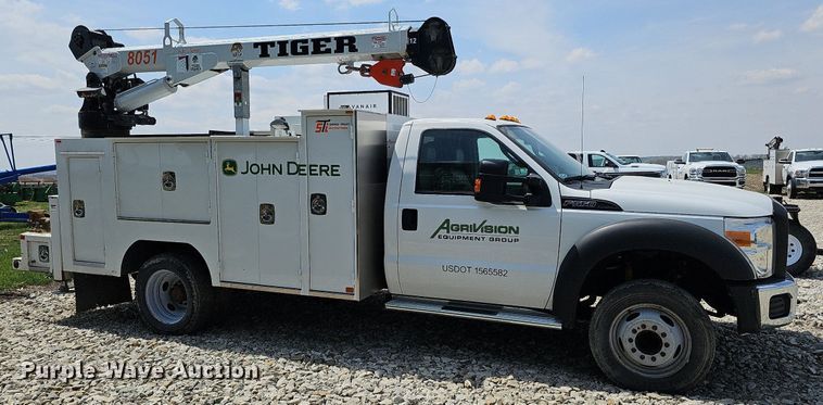 image for item DO4369 2015 Ford F550 Super Duty  utility / service truck