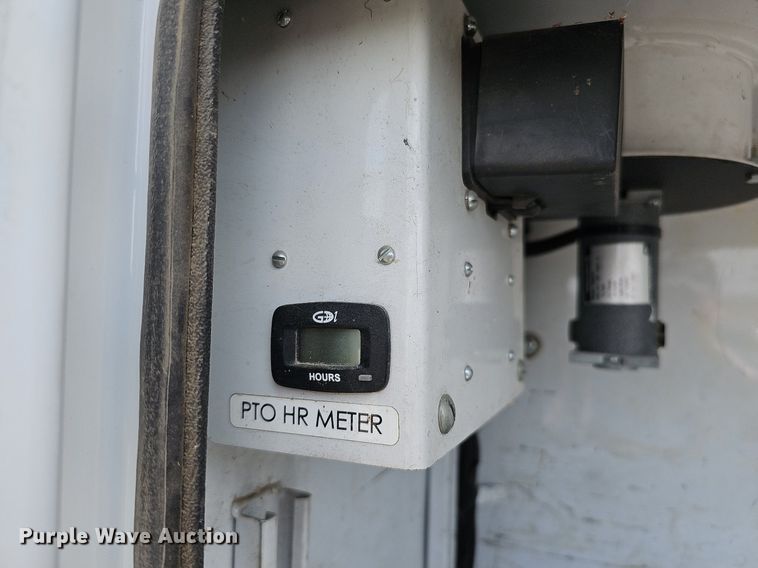 image for item DO4369 2015 Ford F550 Super Duty  utility / service truck