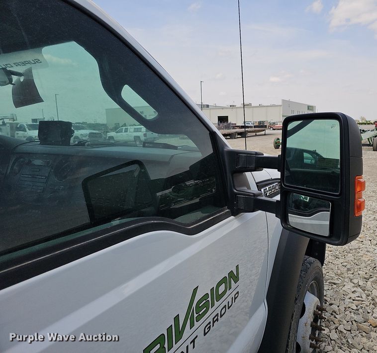 image for item DO4369 2015 Ford F550 Super Duty  utility / service truck