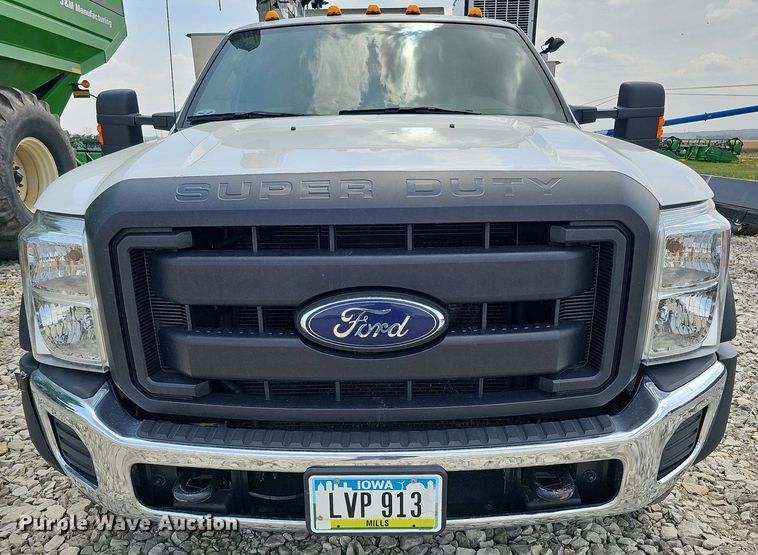 image for item DO4369 2015 Ford F550 Super Duty  utility / service truck