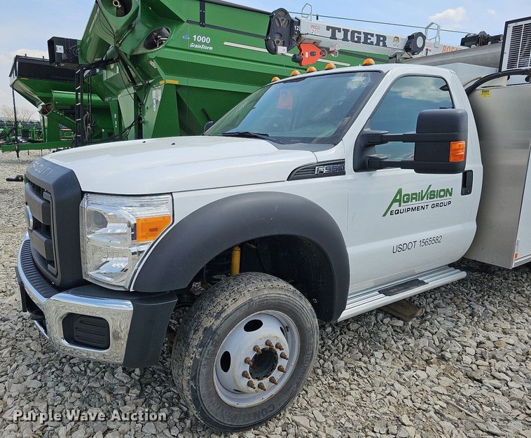 image for item DO4369 2015 Ford F550 Super Duty  utility / service truck